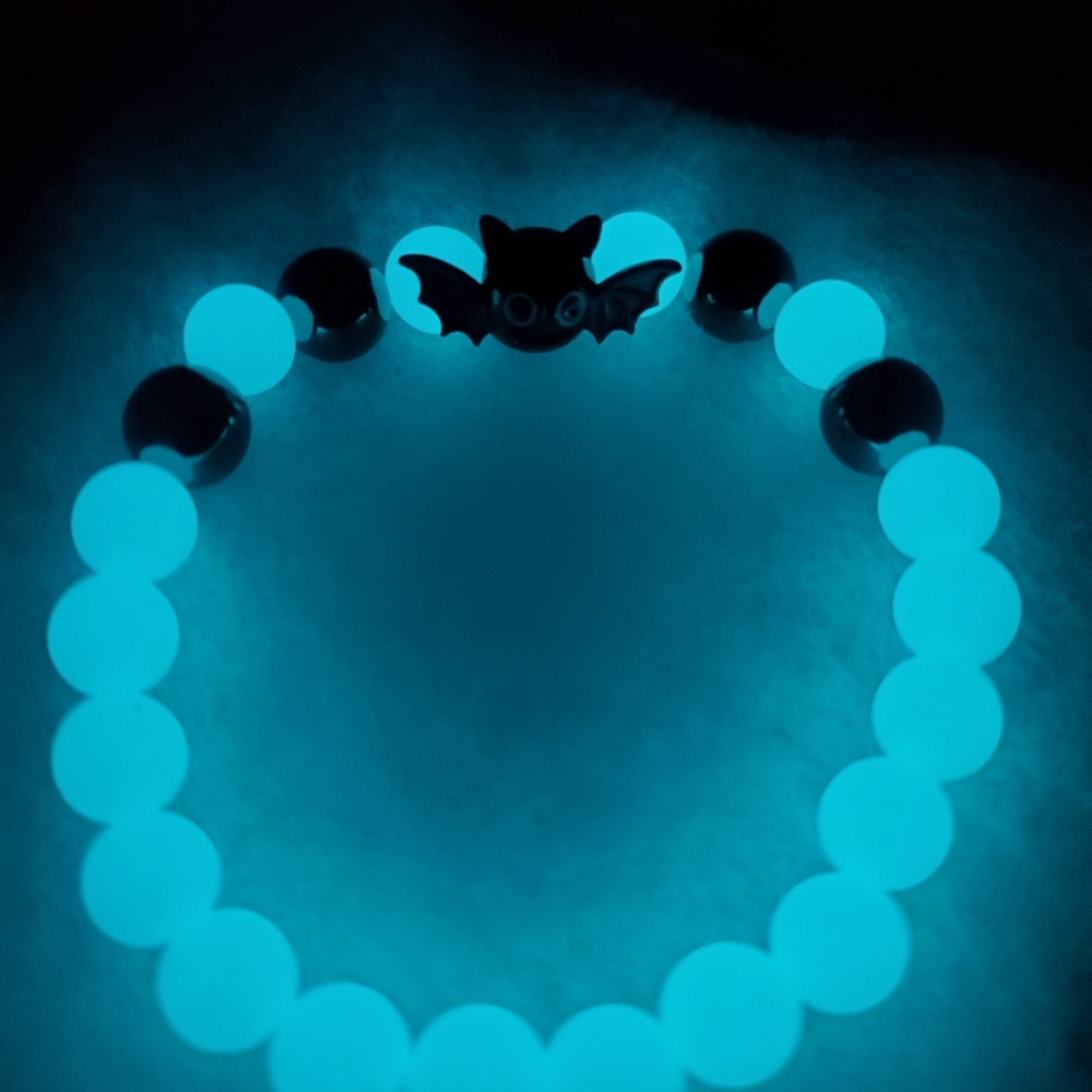 Bracelets - Picture 13 of 16